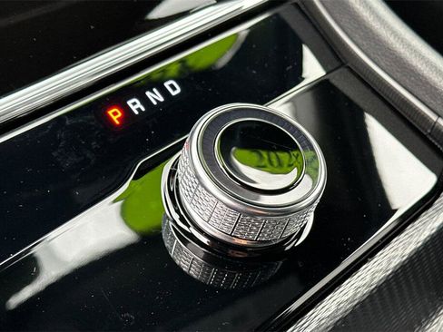 New 2025 Jeep Grand Cherokee Altitude image 21