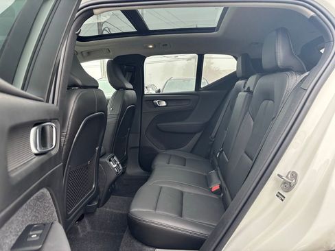 Certified 2026 Volvo XC40 B5 Plus w/ Protection Package Premier AWD/4WD image 18