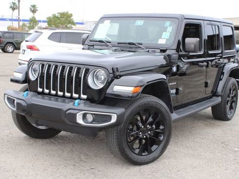 Used 2023 Jeep Wrangler Unlimited Sahara image 10