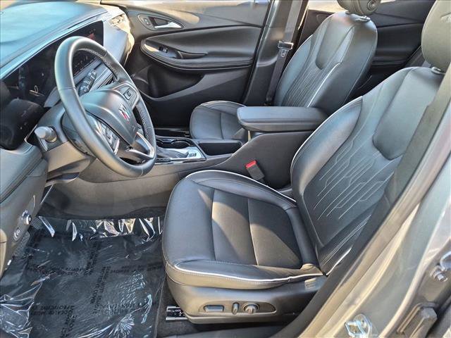 Used 2025 Buick Encore GX Avenir w/ Avenir Technology Package AWD/4WD image 16
