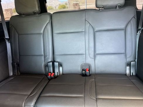 Used 2023 Chevrolet Suburban Z71 w/ Luxury Package AWD/4WD image 35
