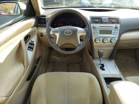Used 2007 Toyota Camry LE image 10