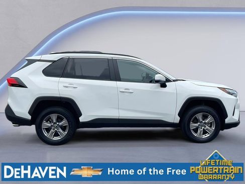 Used 2025 Toyota RAV4 XLE AWD/4WD image 7
