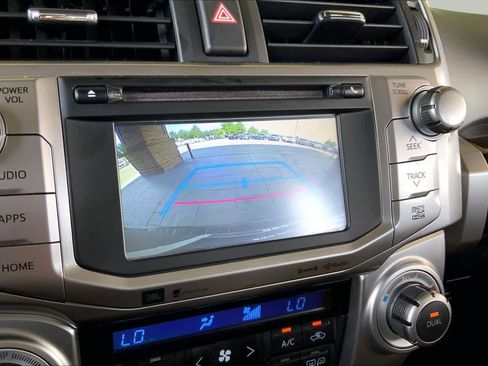Used 2018 Toyota 4Runner Limited AWD/4WD image 27