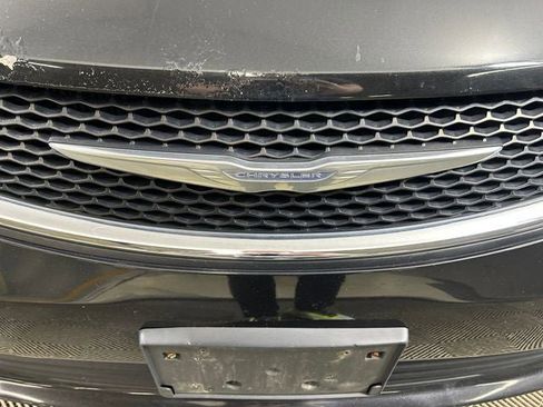 Used 2017 Chrysler Pacifica Touring FWD image 10