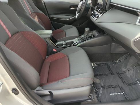 Certified 2024 Toyota Corolla SE w/ SE Premium Package FWD image 21
