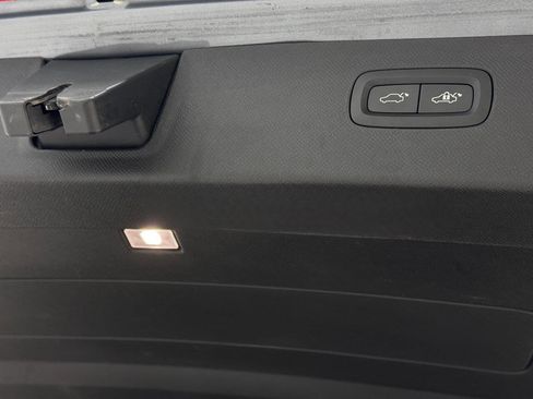 Used 2016 Volvo XC90 T6 Inscription w/ Vision Package image 82