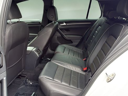 Used 2019 Volkswagen Golf R 4-Door AWD/4WD image 15