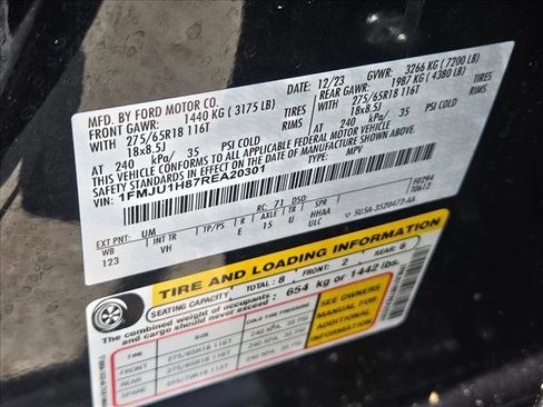 Certified 2024 Ford Expedition XLT RWD image 24