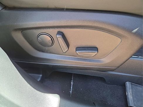 Used 2023 Ford Explorer Timberline image 13