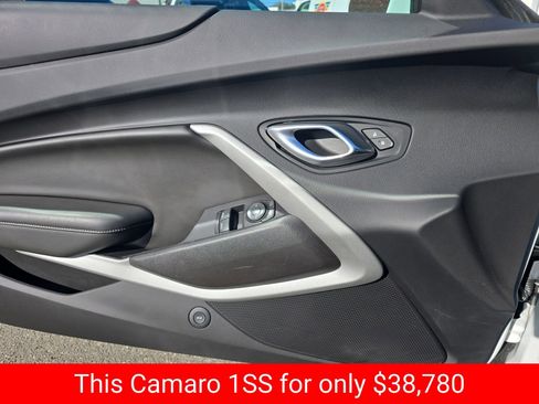 Used 2021 Chevrolet Camaro SS image 32