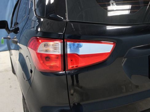 Used 2022 Ford EcoSport S image 31