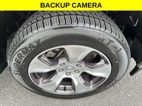 Used 2022 RAM 1500 Laramie AWD/4WD image 11