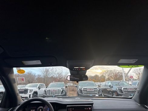 Certified 2025 GMC Acadia Elevation image 17