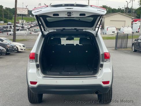 Used 2015 Jeep Grand Cherokee Limited AWD/4WD image 26