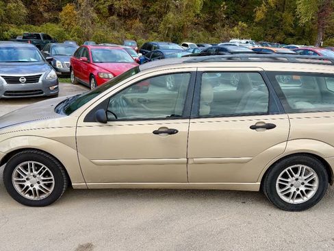 Used 2002 Ford Focus SE FWD image 11