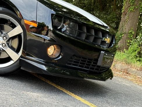 Used 2010 Chevrolet Camaro SS RWD image 29