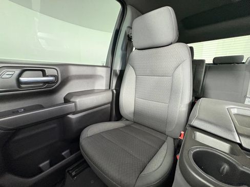 Used 2022 Chevrolet Silverado 1500 Custom AWD/4WD image 17
