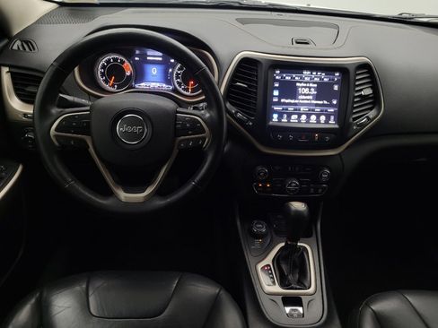 Used 2018 Jeep Cherokee Limited w/ Technology Group AWD/4WD image 22