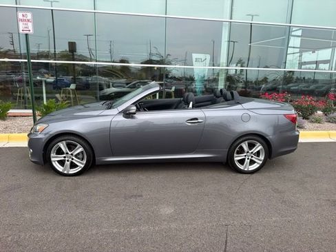 Used 2012 Lexus IS 250C w/ Luxury Pkg RWD image 19