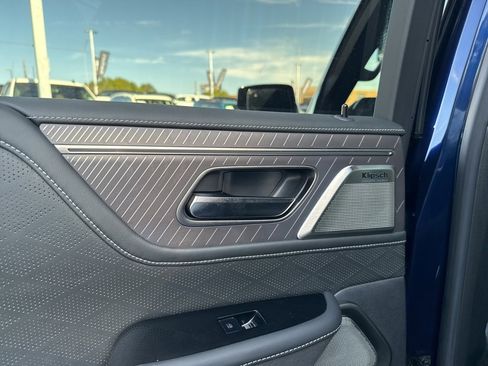 Used 2025 INFINITI QX80 Autograph image 40