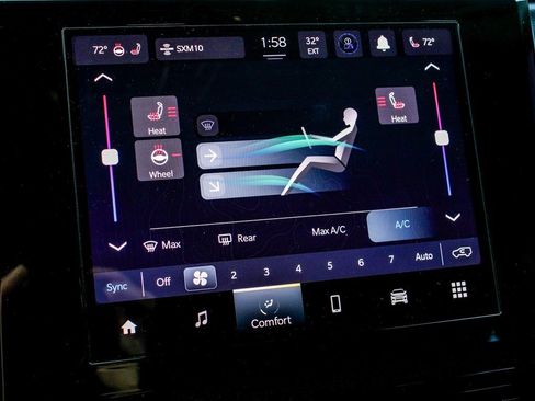 Used 2024 Jeep Grand Cherokee Altitude image 22