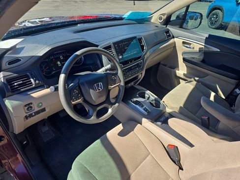 Used 2021 Honda Pilot EX image 10