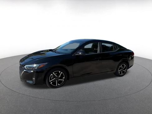 Used 2025 Nissan Sentra SV FWD image 5