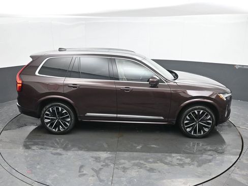 New 2026 Volvo XC90 T8 Ultra w/ Protection Package Premier image 32