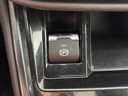 Used 2024 Subaru Outback Wilderness AWD/4WD image 34