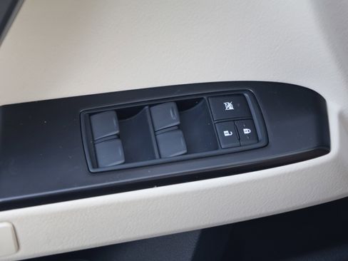 Used 2022 Lexus GX 460 Premium w/ Premium Package image 13