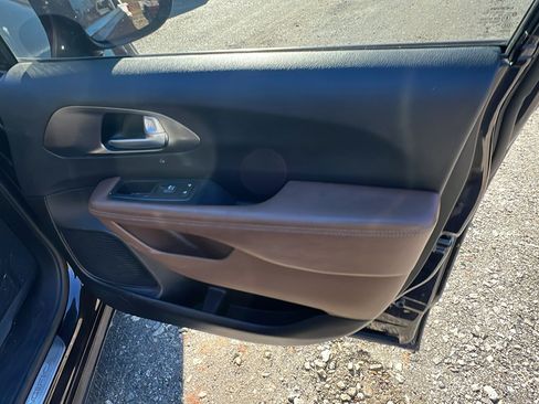 Used 2017 Chrysler Pacifica Limited w/ UConnect Theater Package image 20