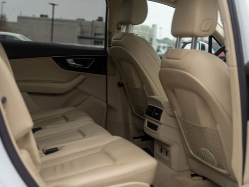 Used 2019 Audi Q7 3.0T Premium image 40