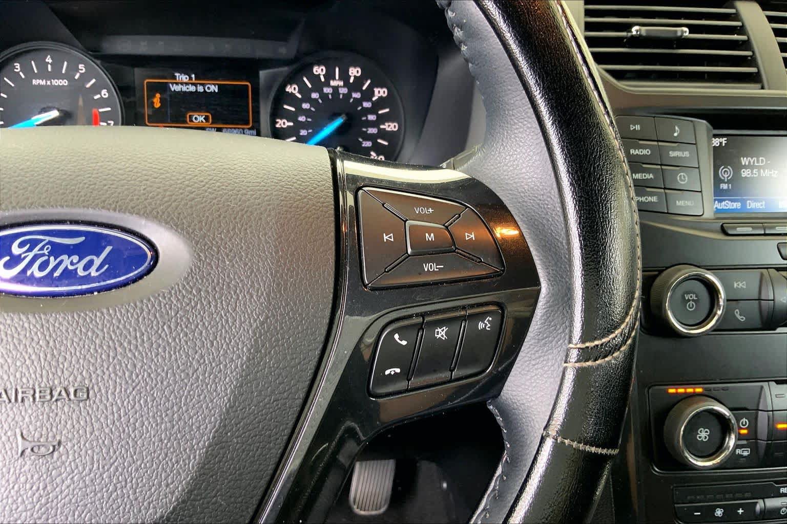 Used 2019 Ford Explorer XLT FWD image 25