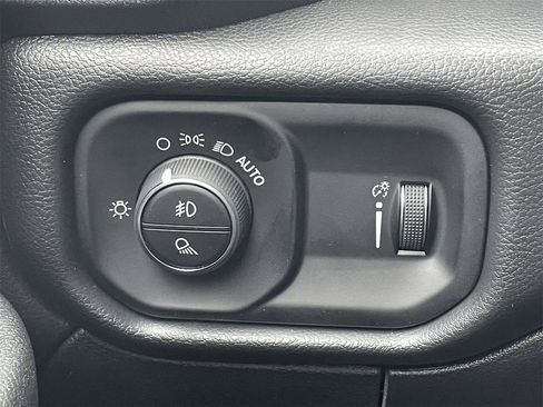 New 2026 RAM 2500 Tradesman w/ Chrome Appearance Group image 31