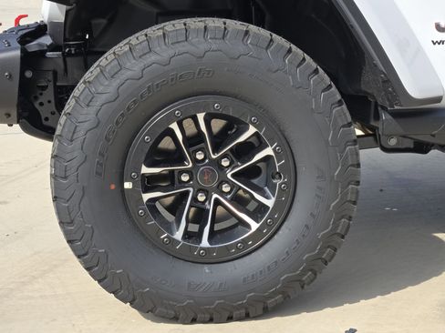 New 2026 Jeep Wrangler Unlimited Rubicon image 10