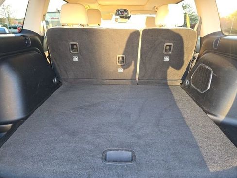 Used 2022 Jeep Grand Cherokee Limited image 13