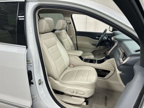 Used 2021 GMC Acadia Denali w/ Denali Technology Package AWD/4WD image 25