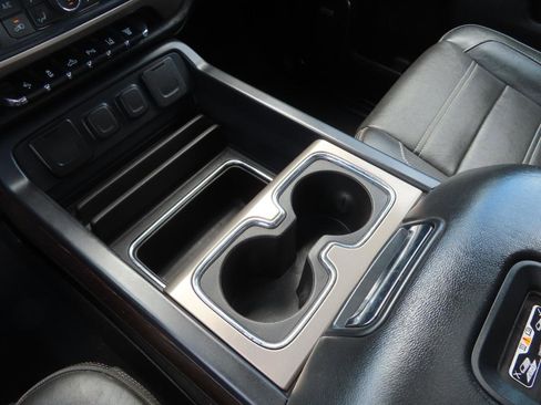 Used 2019 GMC Sierra 3500 Denali w/ Duramax Plus Package image 41