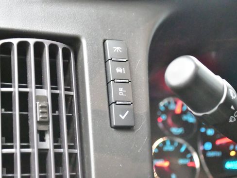 Used 2023 Chevrolet Express 3500 LT w/ LT Preferred Equipment Group image 18