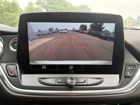 Used 2024 Chevrolet Blazer LT w/ Convenience Package FWD image 30