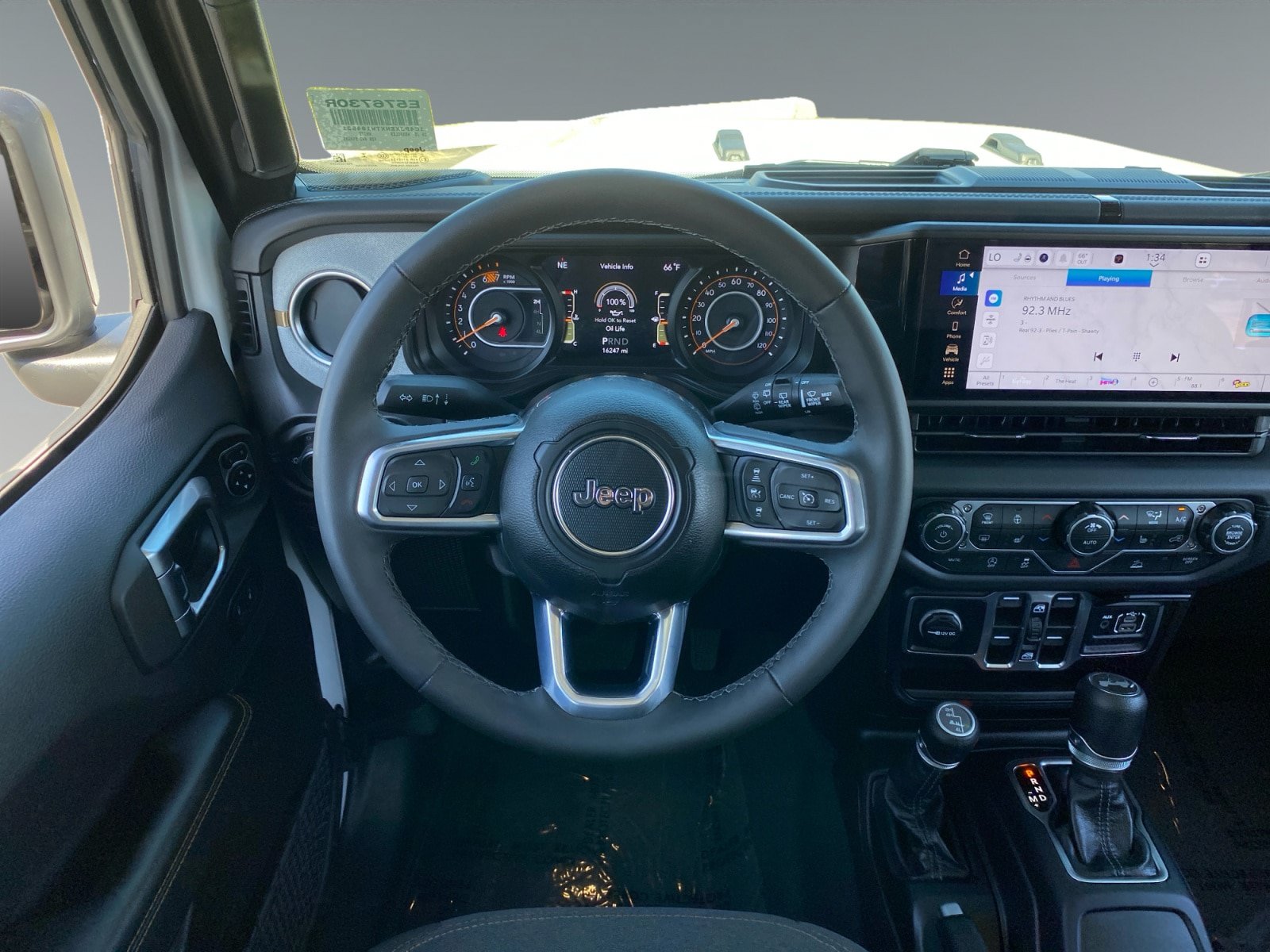 Used 2026 Jeep Wrangler Unlimited Sahara AWD/4WD image 12