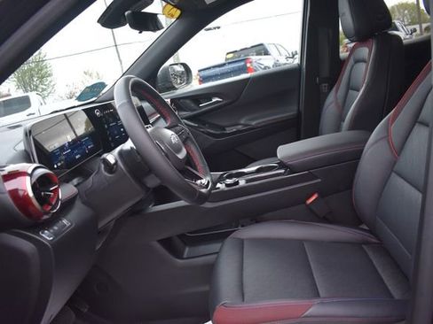 Certified 2025 Chevrolet Equinox RS w/ Safety and Technology Package FWD image 22