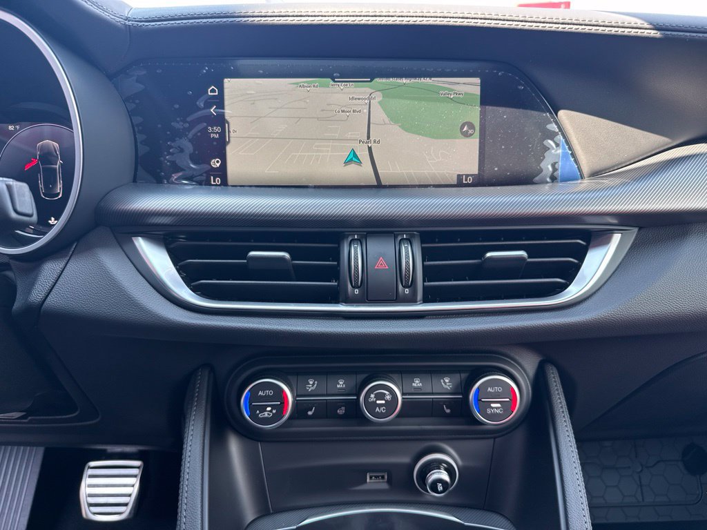 New 2026 Alfa Romeo Stelvio Sprint AWD/4WD image 37