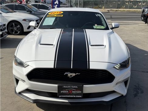 Used 2021 Ford Mustang Coupe RWD image 8
