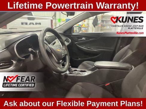 Used 2024 Chevrolet Malibu LT image 23