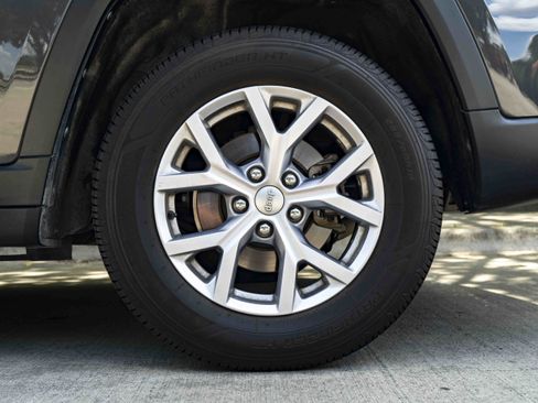 Used 2022 Jeep Grand Cherokee Limited RWD image 14