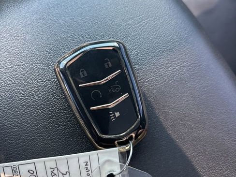 Used 2020 Cadillac XT5 Premium Luxury FWD image 33