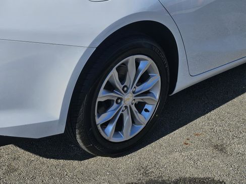 Used 2023 Chevrolet Malibu LT FWD image 8