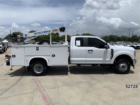 Used 2023 Ford F350 XL w/ XL Chrome Package AWD/4WD image 7